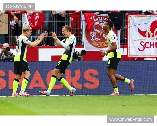 德甲最新积分榜：拜仁领先五分居首 莱比锡紧追 多特稳居第三