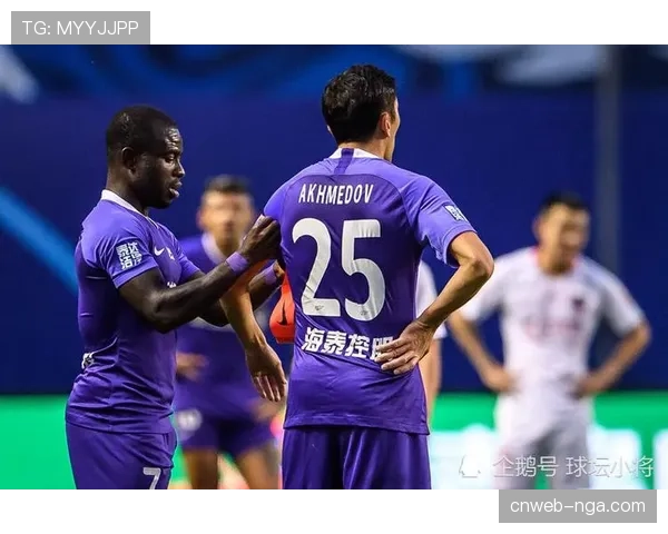 布伦特福德俱乐部组织社区活动,小球迷为球队保级绘制加油海报